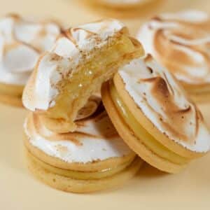 Alfajor lemon pie
