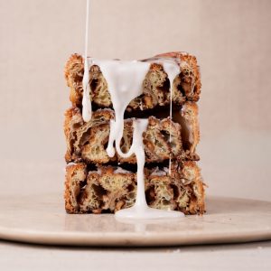 Cinnamon roll (2)
